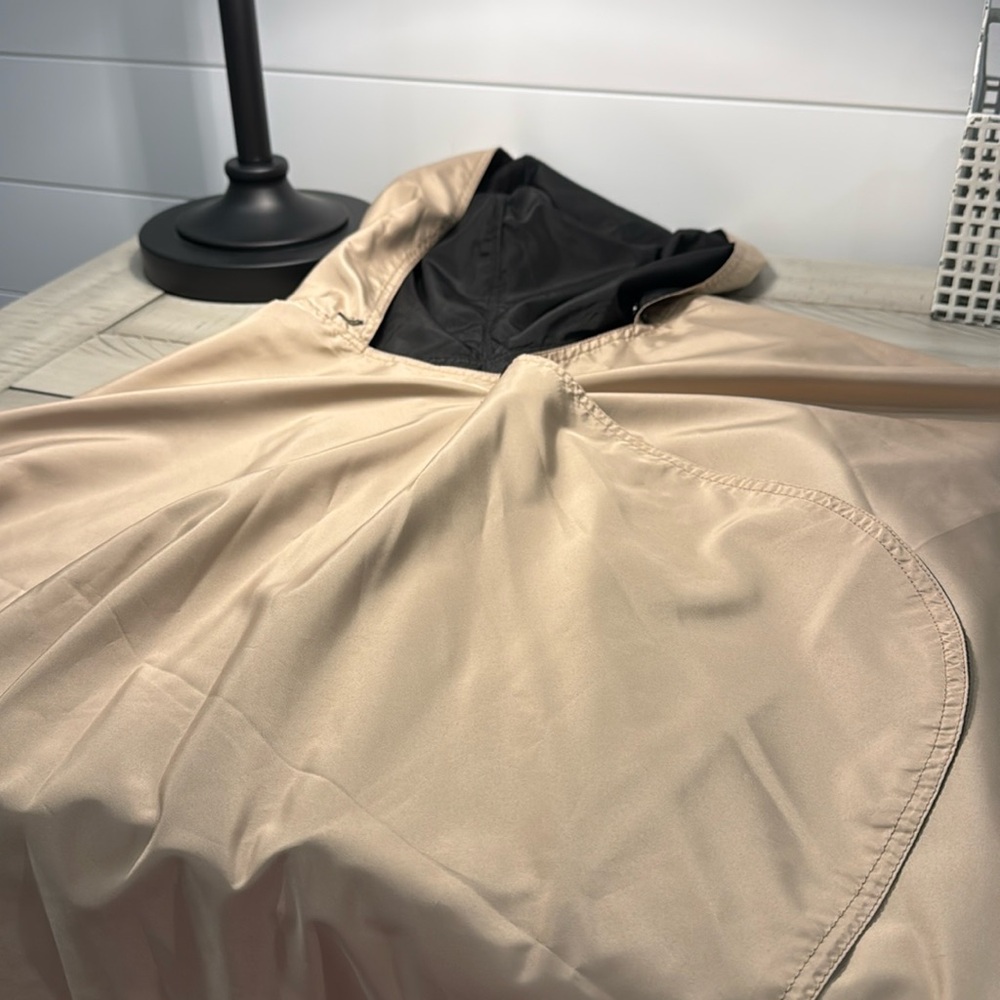 Rain Caper reversible rain cape